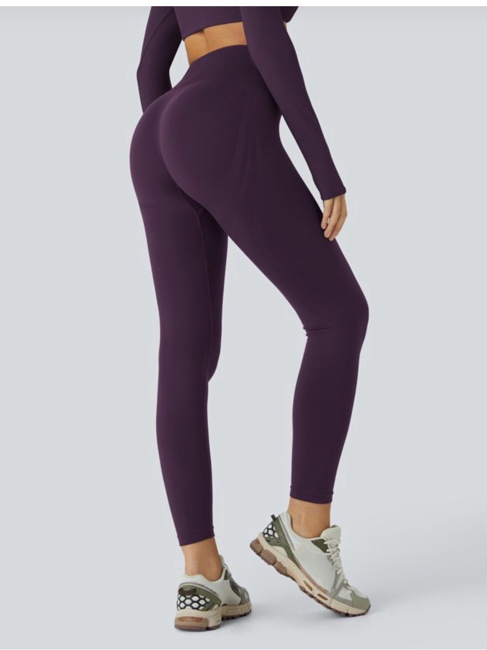 HALARA OneForm Seamless Flow Mid Rise Tummy Control Butt Lifting Leggings Sz M